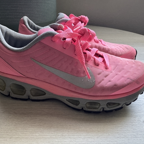 Nike Shoes - Nike Max Air Tailwind 5 women's running shoes, size 7.5.